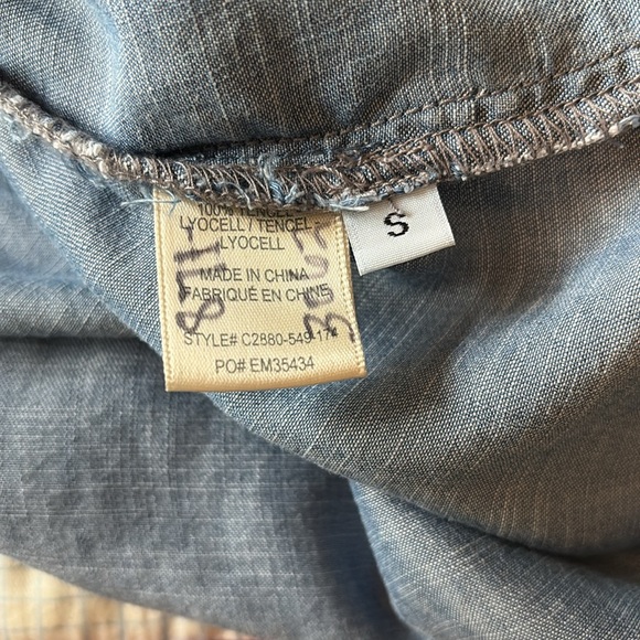 Cloth & Stone Chambray Popover Tunic Top Split-Neck Women’s Small Blue - Picture 8 of 8